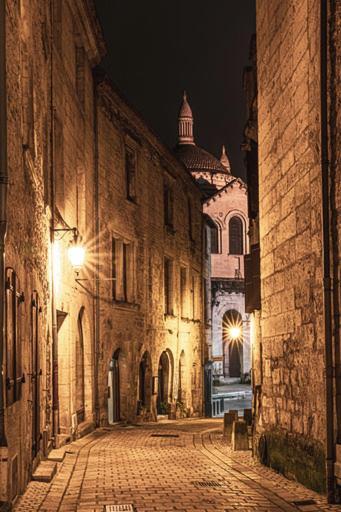 Logis 8 St Front Gite Urbain Perigueux Luaran gambar